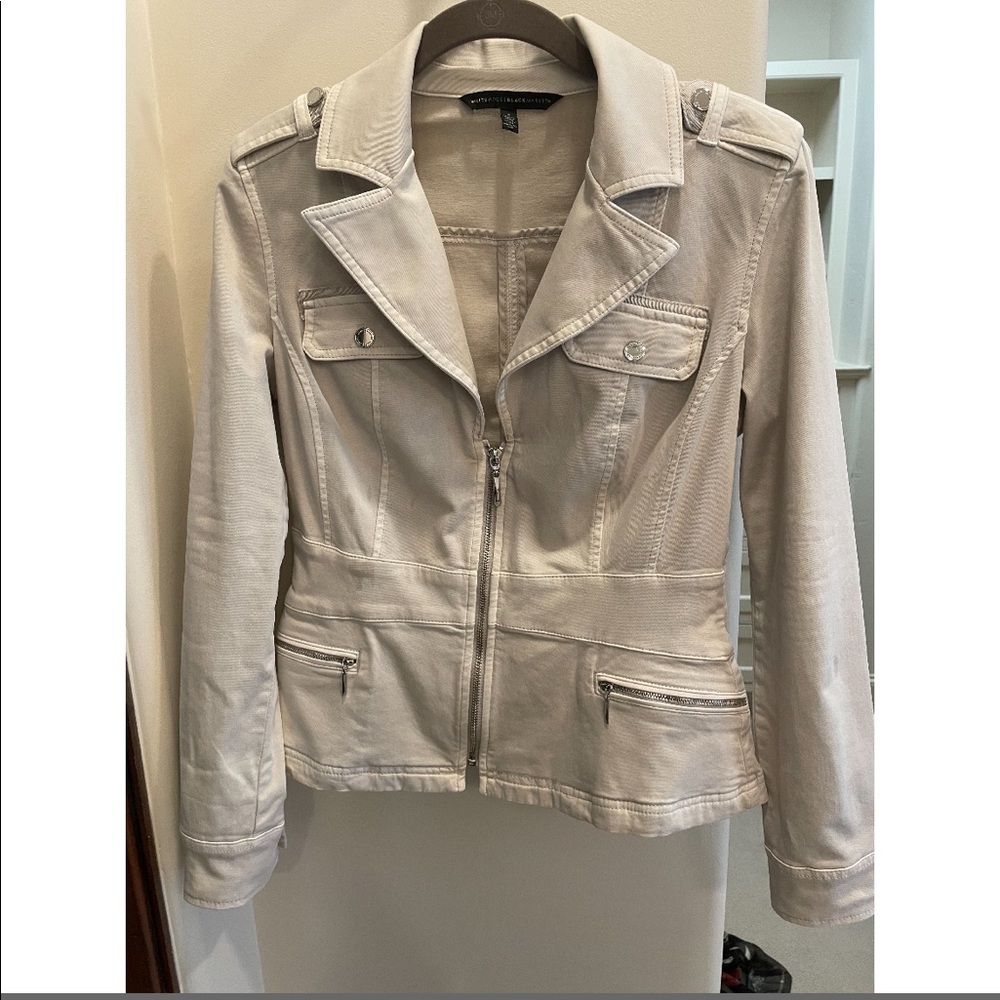 Stretch pale grey, White House Black Market Jacket
